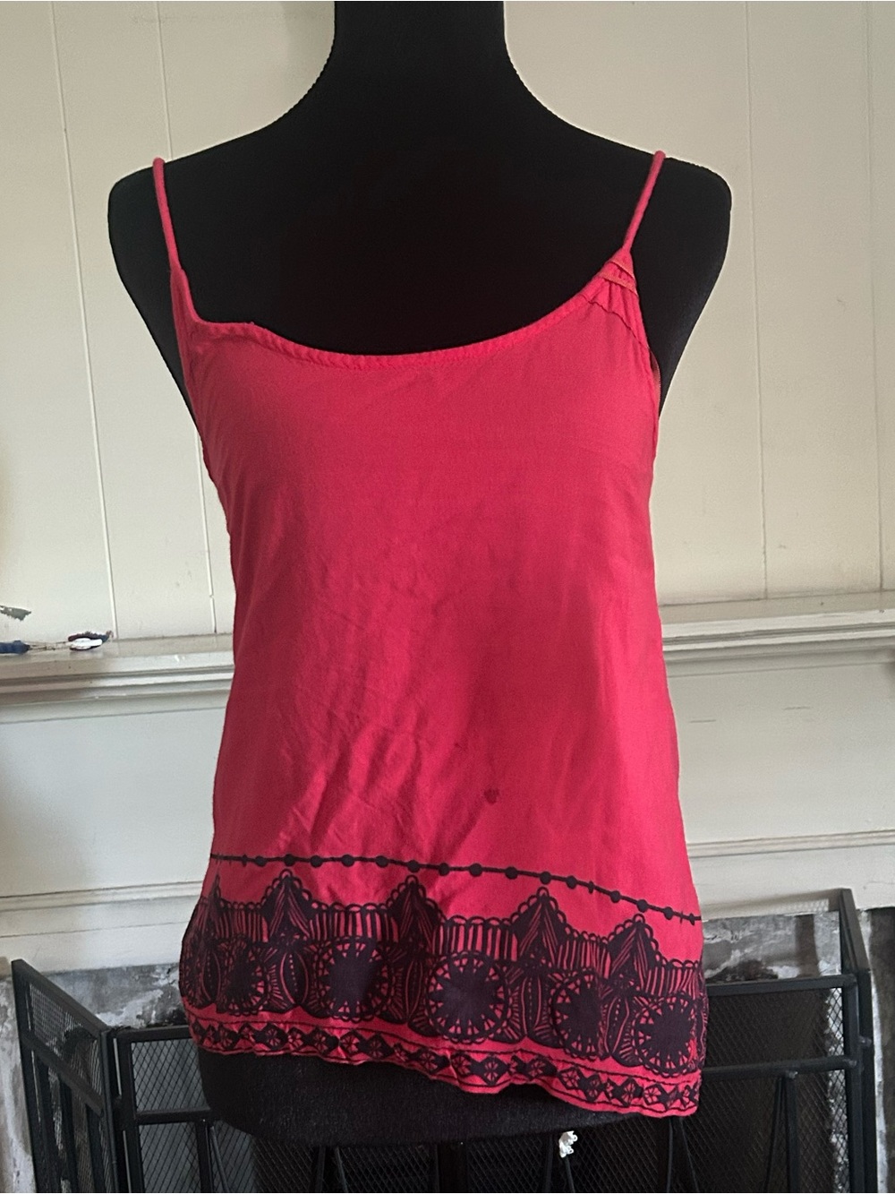 Hurley Y2K Red Boho Camisole Adjustable Spaghetti Strap Black Trim Beach Cami XS